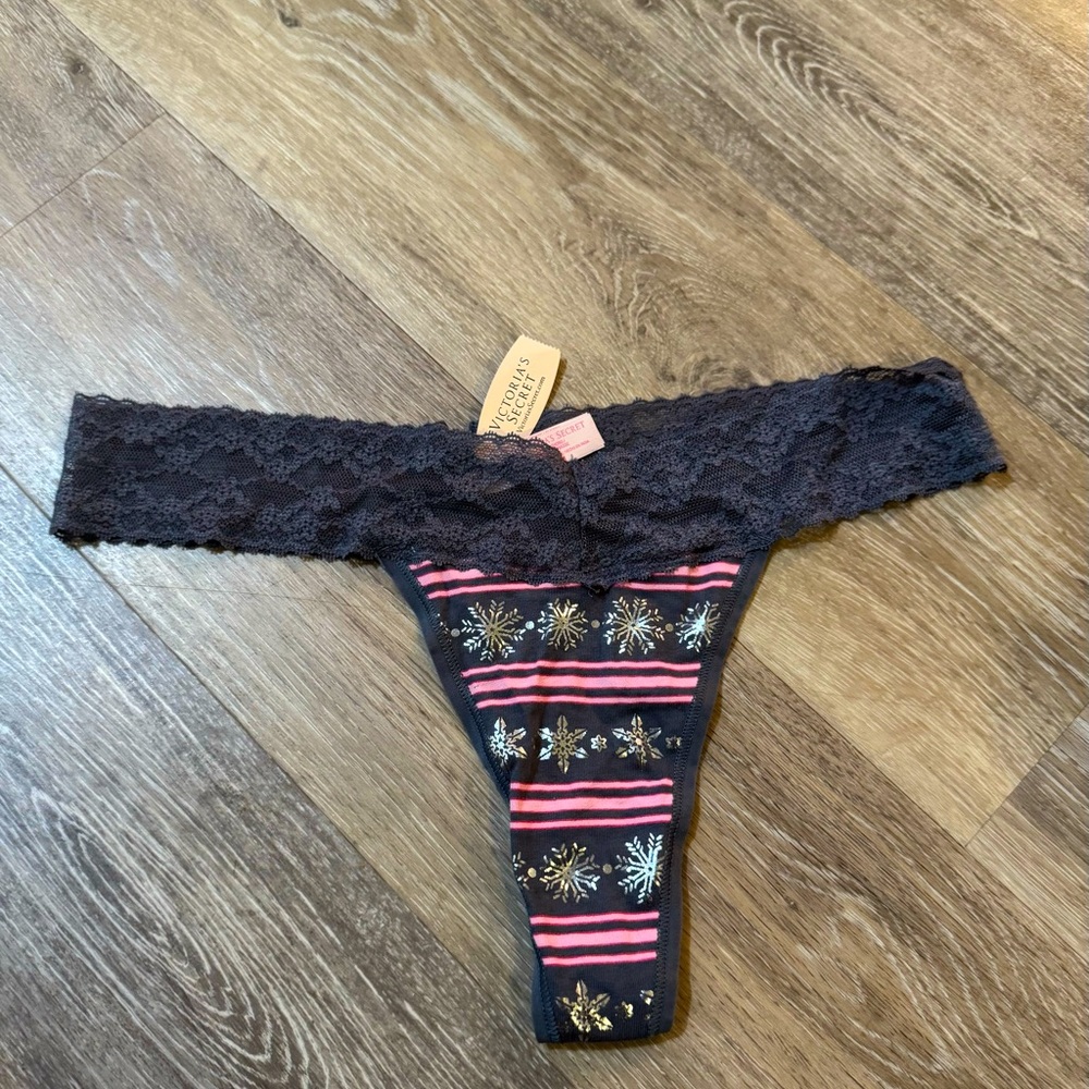 New Victoria Secret thong panties